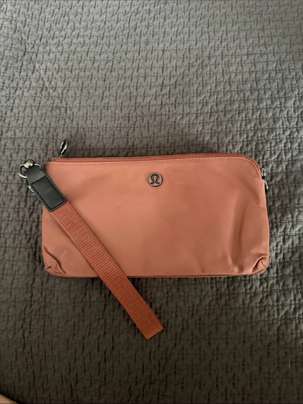 lululemon wallet